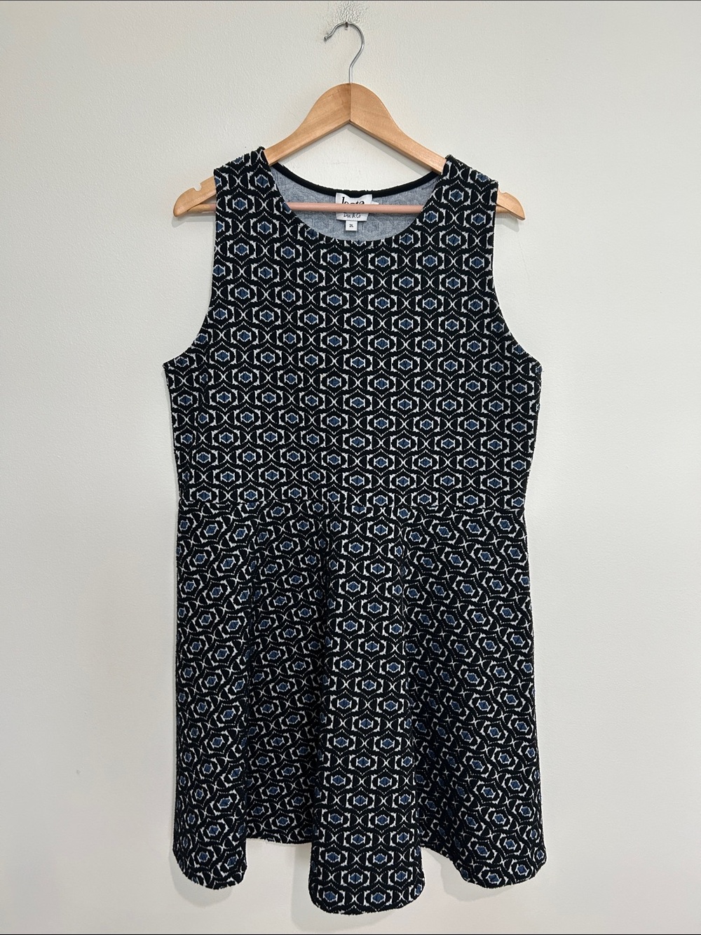 Leota Women’s Black Geometric Sleeveless Mini Dress Size 2L 18-20 EUC